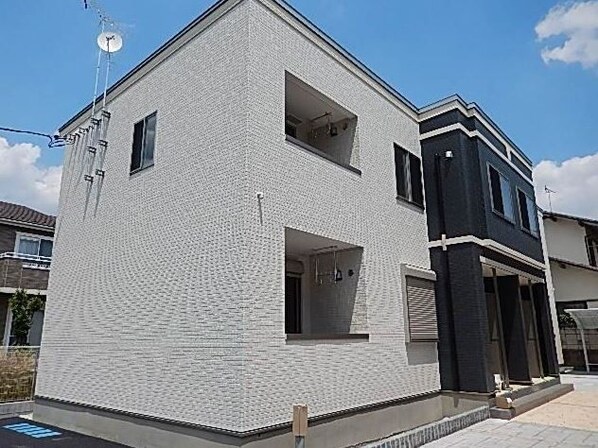 ジェントリーの物件外観写真